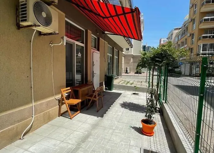 Gali- Beach&mud Therapy アパート ポモリエ